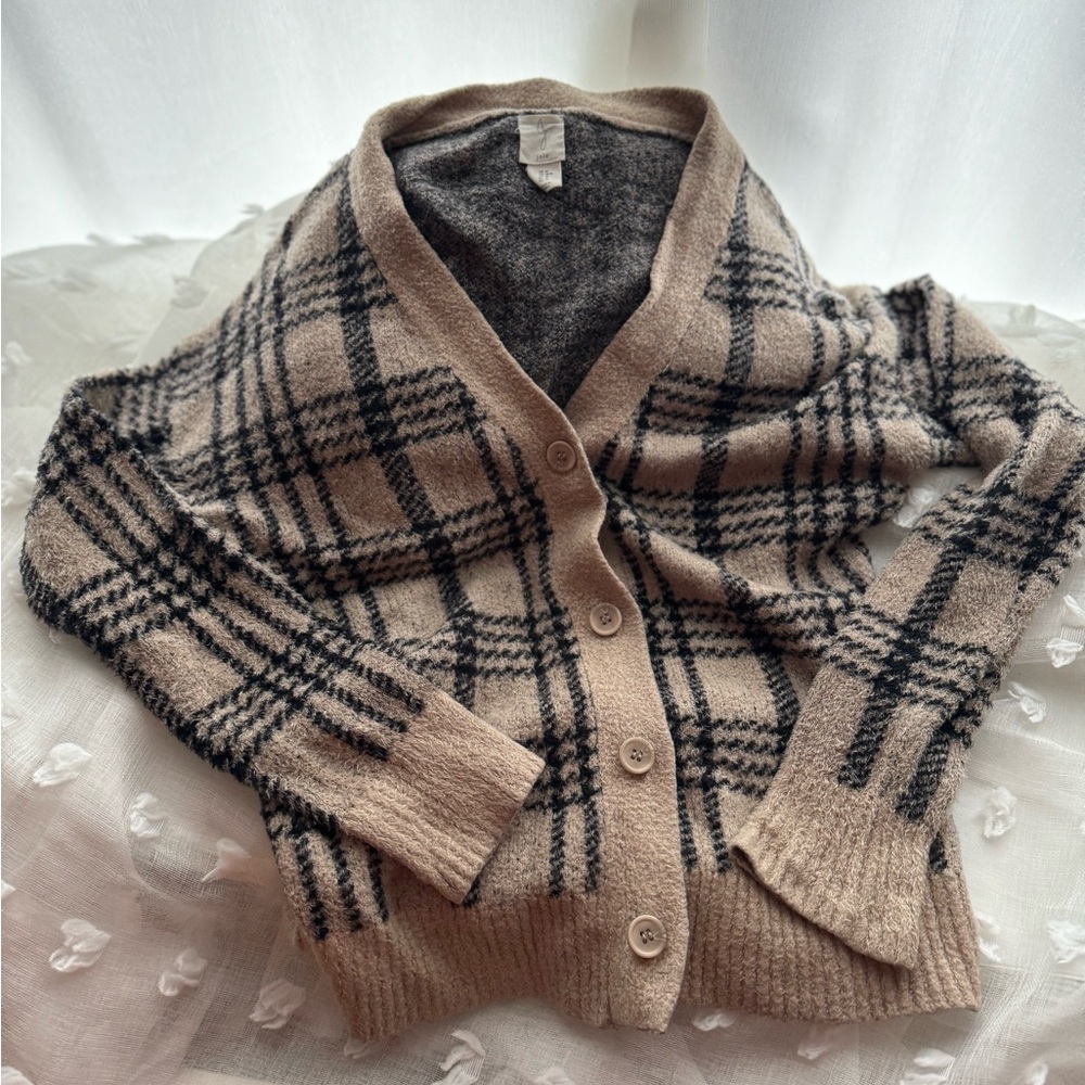 Soft plaid checkered button up shrug sweater